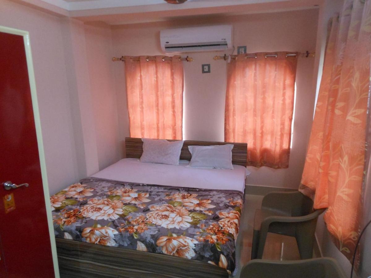 Hotel Royale Calcutta Extérieur photo